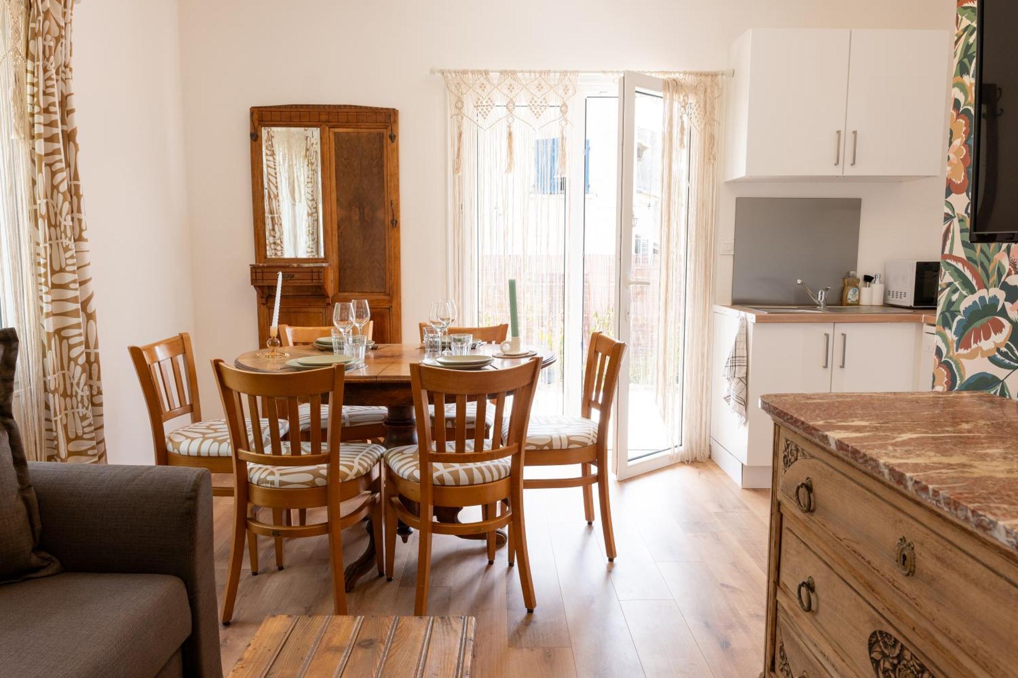 Apartment La Family - Sleep In La Ciotat