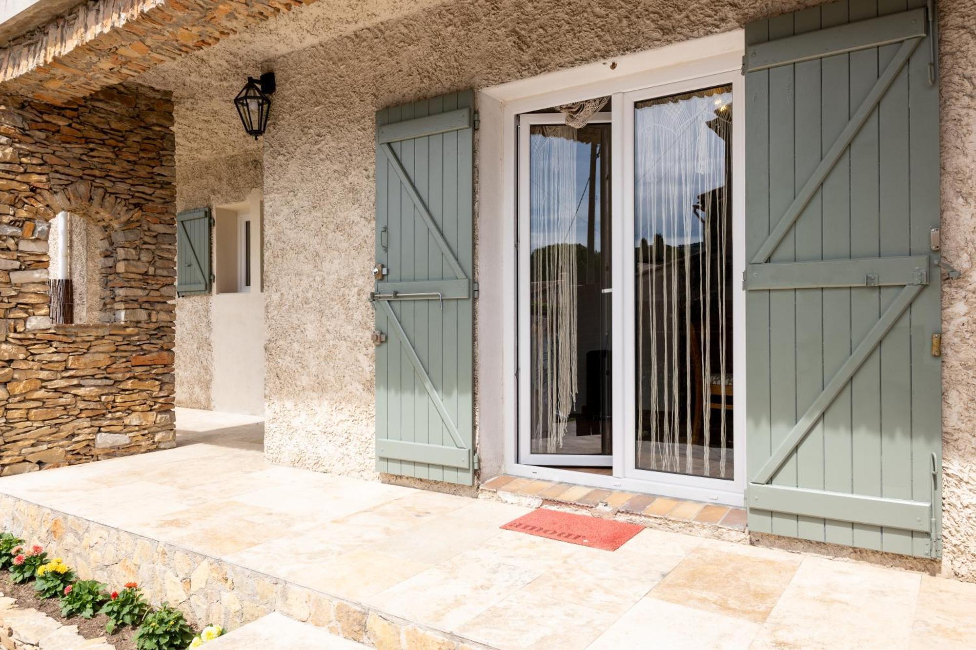 La Family - Sleep In * La Ciotat
